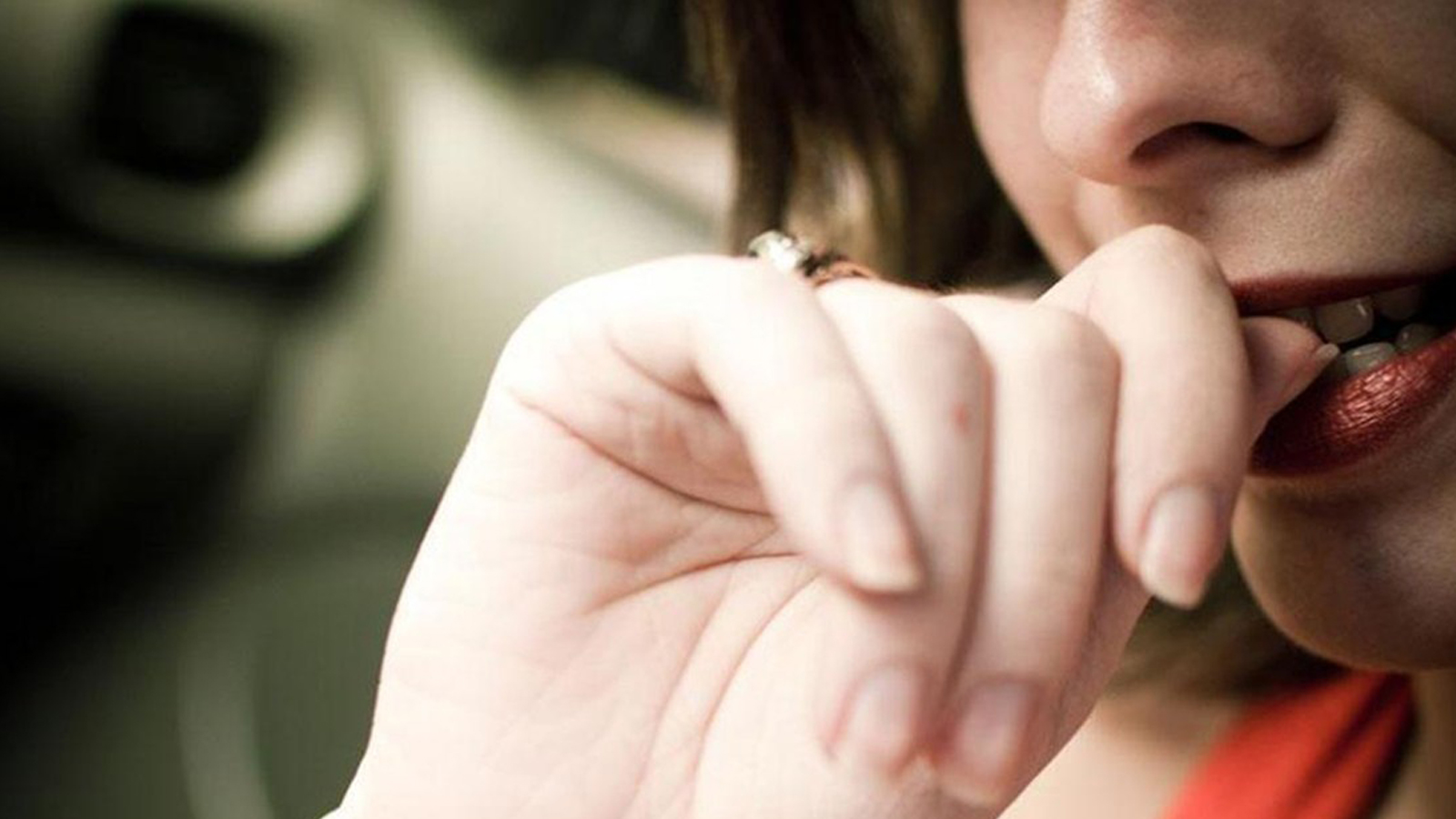 How I got rid of my nail biting habit with a single session of Rapid Transformational Therapy